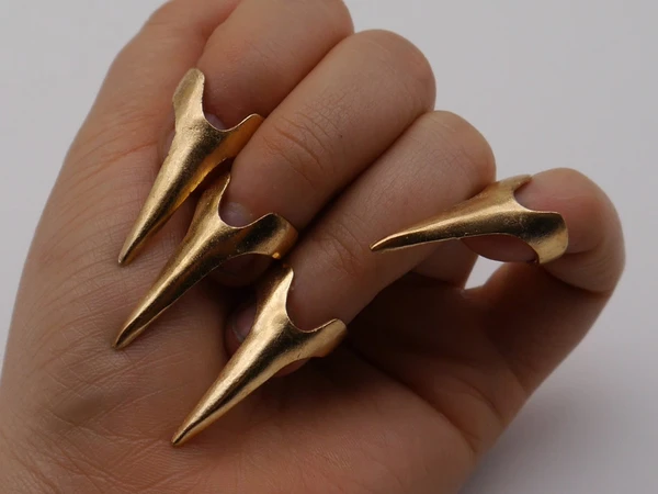 1pc (1) Claw Finger Ring ~ Tip ~ Nail ~ Claw ~ not adjustable