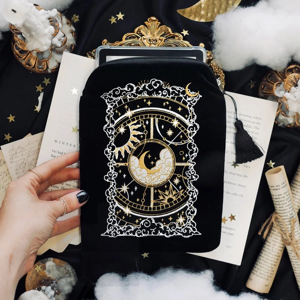 Otherworldly E-Reader Sleeve - Black