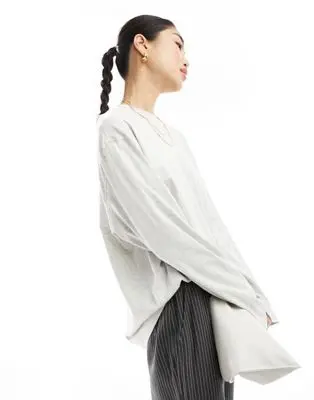 Weekday - Top oversize doux à manches longues - Gris