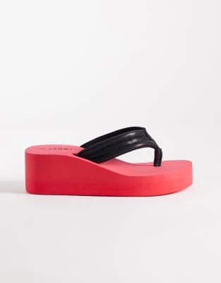 SEQWL Wide Fit - Tongs à semelle plateforme - Rouge et noir
