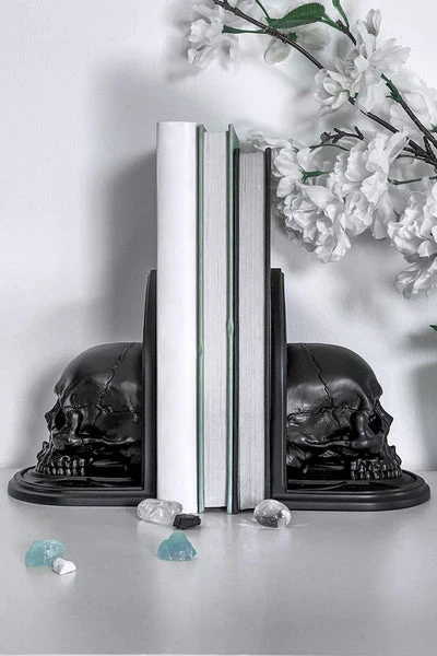 Skull Bookends