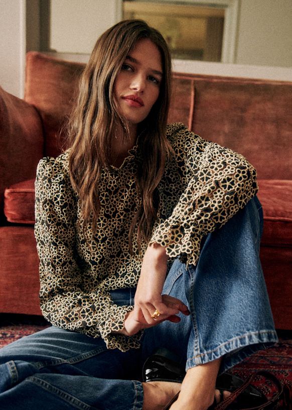 Blouse Jordyna Guipure contrastée Ecru noir Polyester recyclé