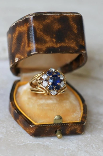 Boucheron Bague Cocktail Saphir Diamant Or Jaune