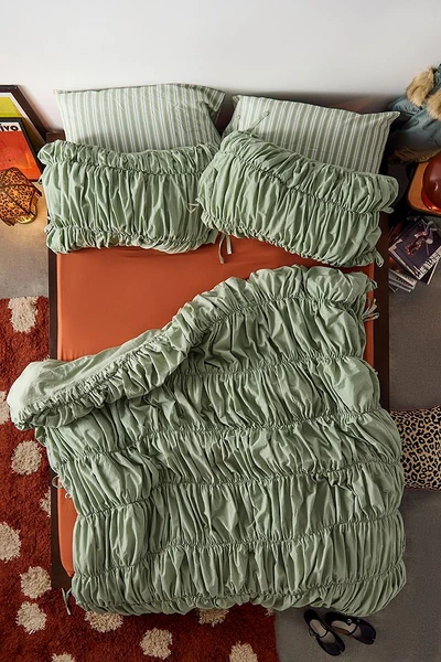 Ensemble de couette froncée
