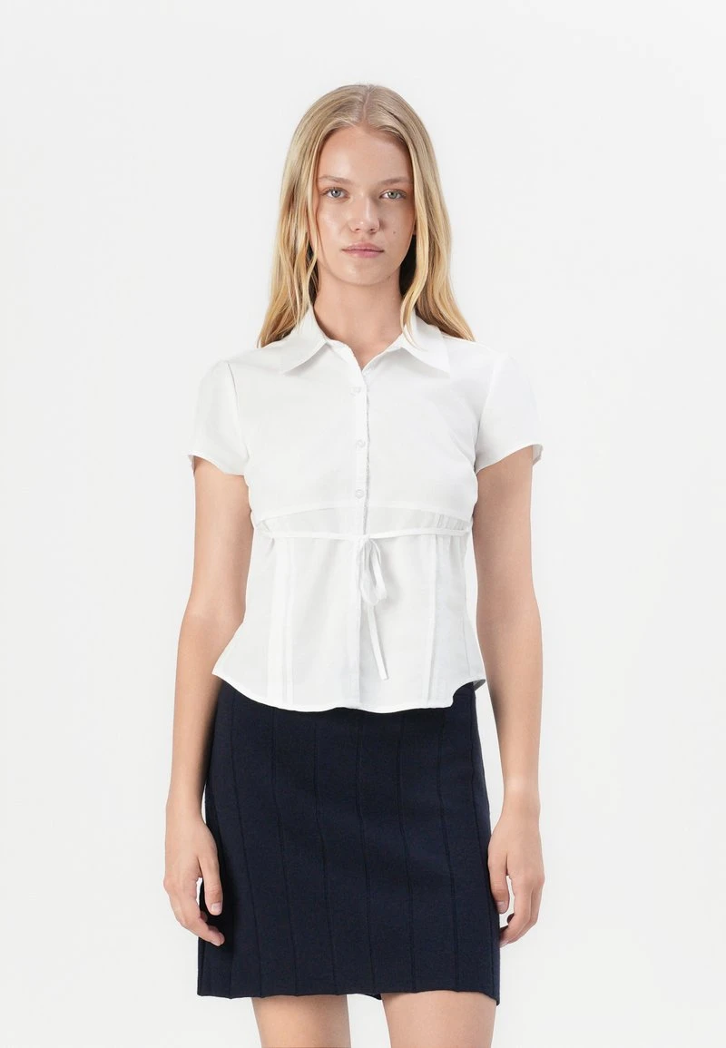 SLIM SHIRTING - Button-down blouse - white