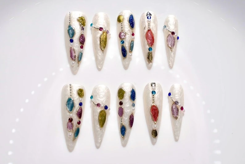 Presse française de pierres précieuses colorées | Ongles réutilisables | Ongles en gel | colle sur les ongles | Ongles de qualité professionnelle |