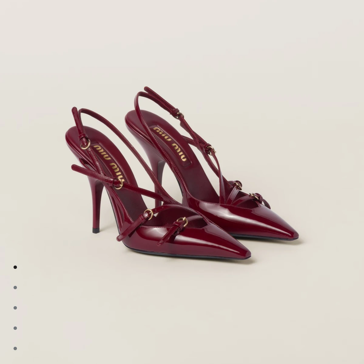 Sandales à bride arrière et boucles en cuir verni