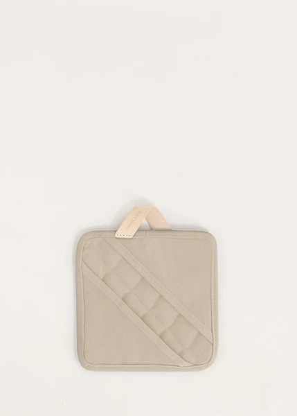 Kitchenware Studio - Maniques Four - Sable