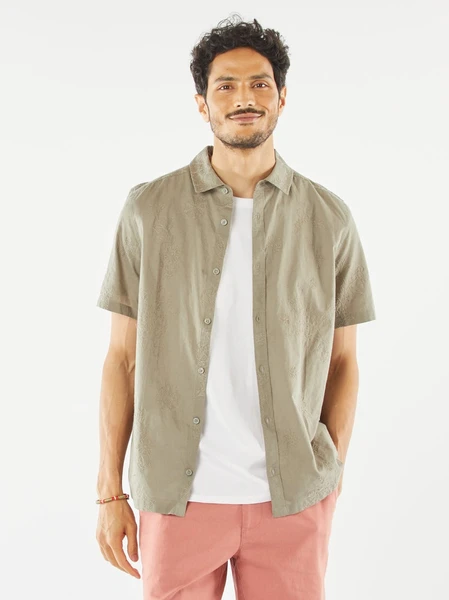 Chemise manches courtes à motifs brodés