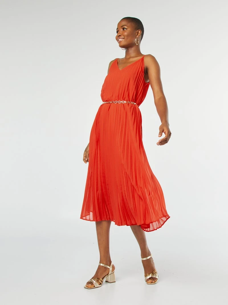 Robe plissée à bretelles