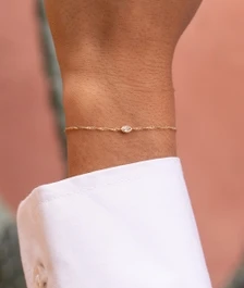 Bracelet chaîne et zircon ovale Plaqué or