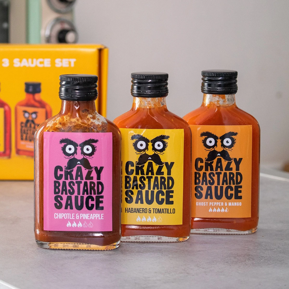 Un Pack de Crazy Bastard Sauce