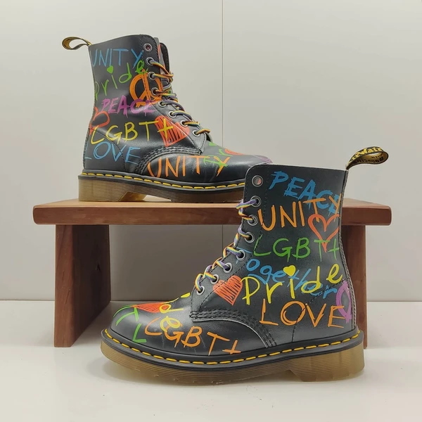 Dr martens 1460 pride t.36