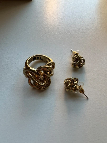 Anillo y pendientes bimba y Lola B&L