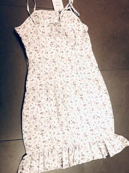 Robe NA-KD taille 34