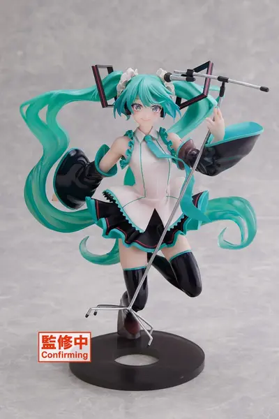 Miku Birthday fig by Taito