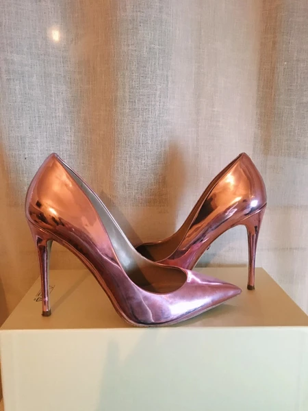 Talons aiguille