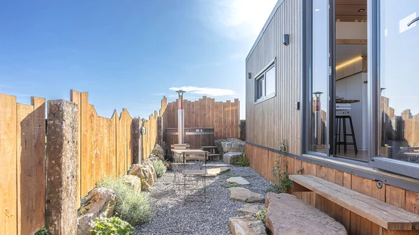 Nuitée insolite en amoureux dans une Tiny House.