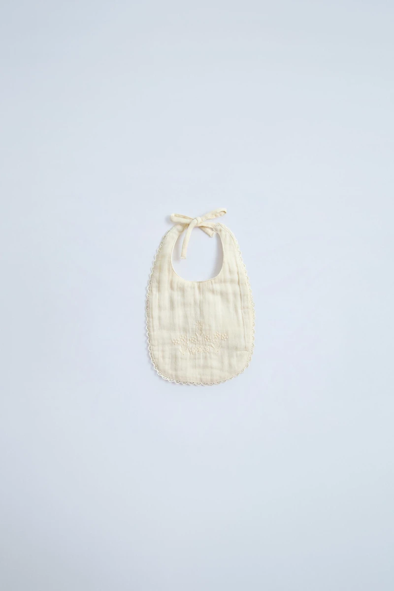 BAVOIR DENTELLE BRODÉ
