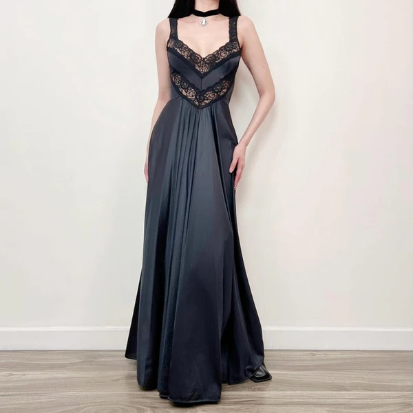 Sz S/M Vintage Floral Lace Black Luxurious Slip Dress Maxi Nightgown, Romantic Victorian Princess Glam Style Small Medium