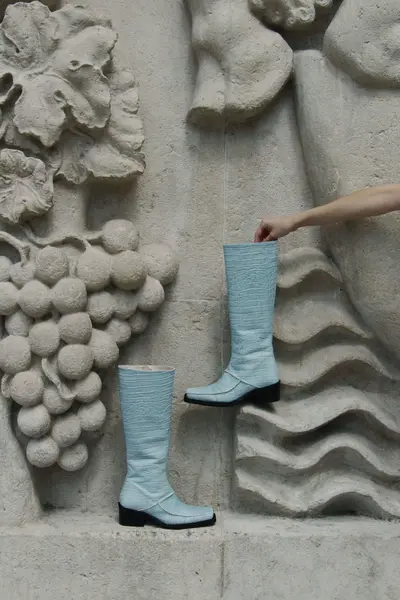 ISERAN - Bottes hautes talon et bout carré en cuir effet croco Bleu