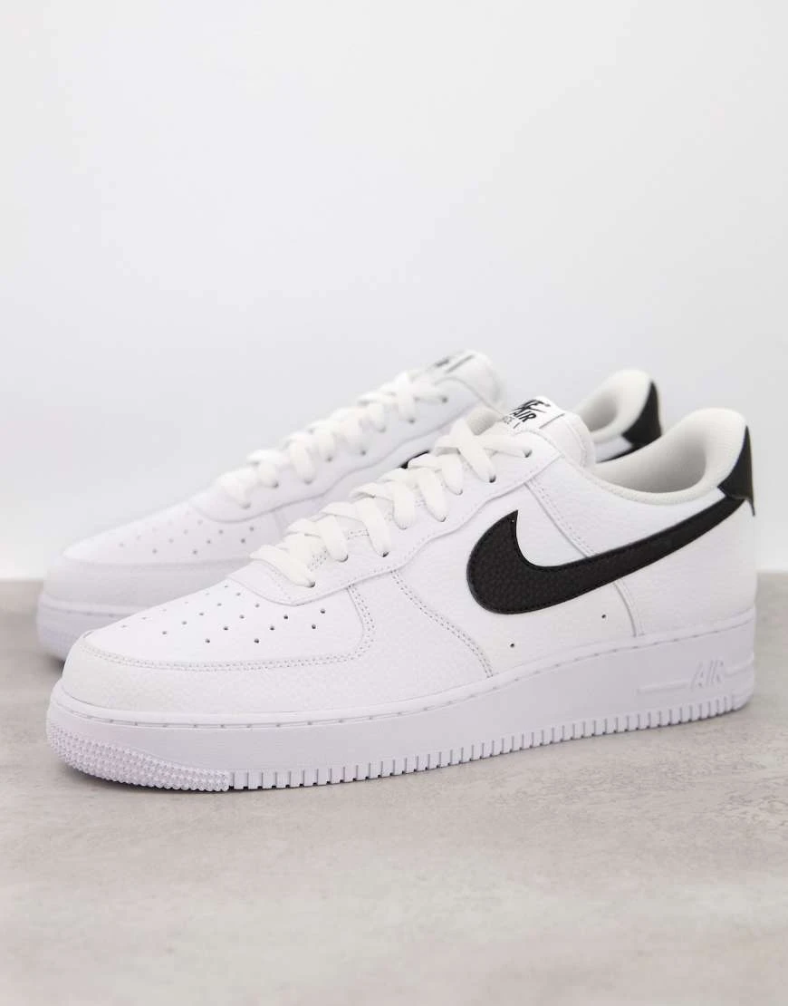 Nike - Air Force 1 '07 - Baskets - Blanc/noir