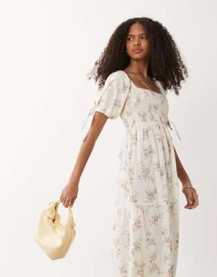 Wednesday's Girl - Robe babydoll longueur mollet à imprimé fleuri avec fronces et volants étagés - Beige