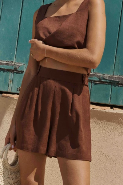 Short Naomé