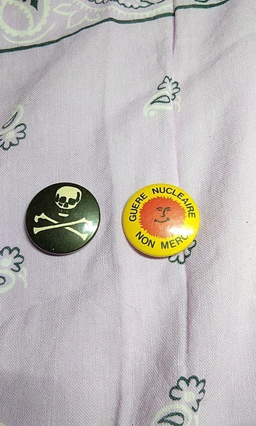 Lot badges Vintage années 80