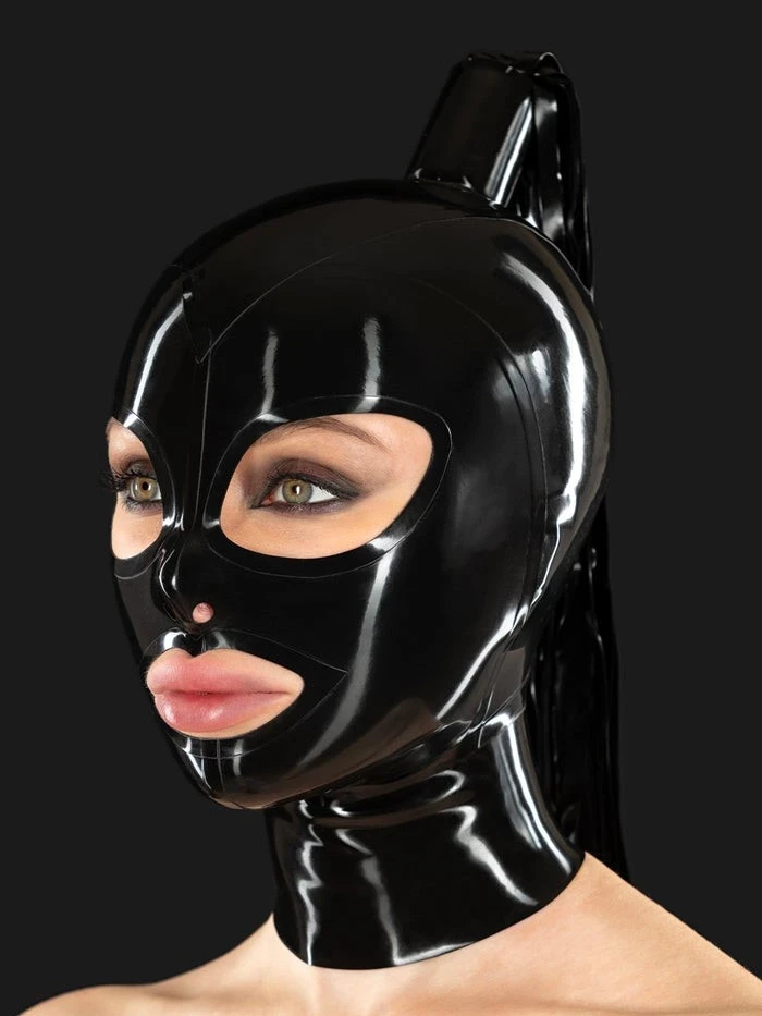 Masque en latex avec queue de cheval et rayures