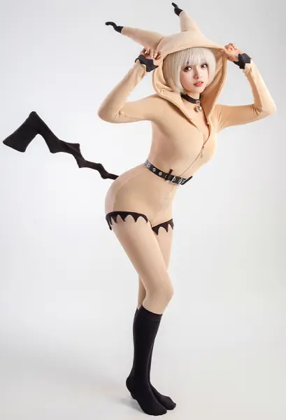 Mimikyu Dérivé Combinaison Sexy à Capuche Deep V Kawaii Barboteuses de Lingerie Une Pièce