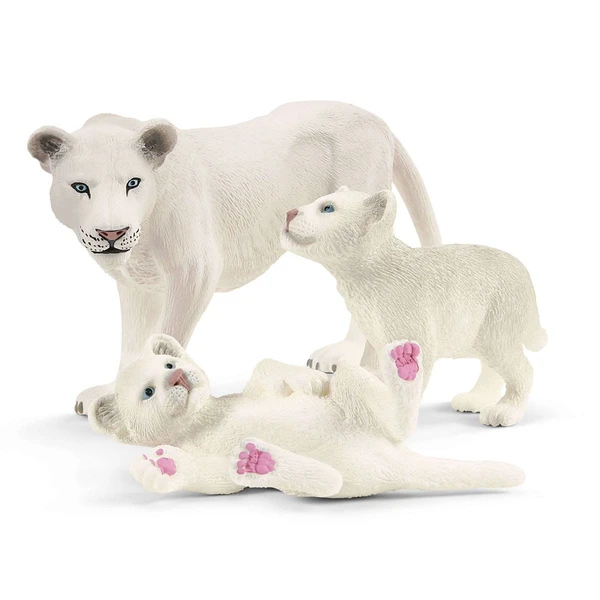 Lionne avec bébés