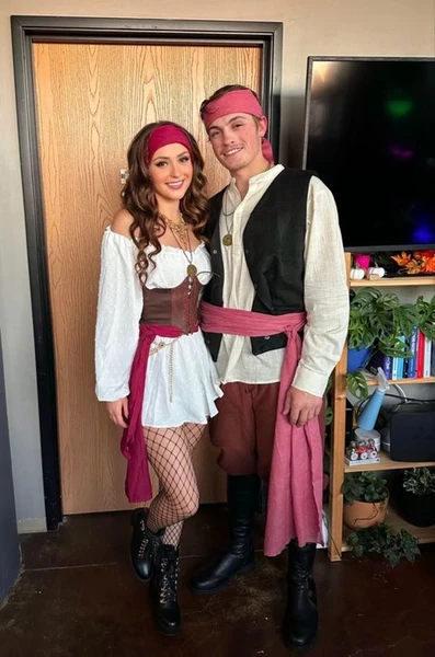 50+ Easy and Fun Halloween Costumes for Couples