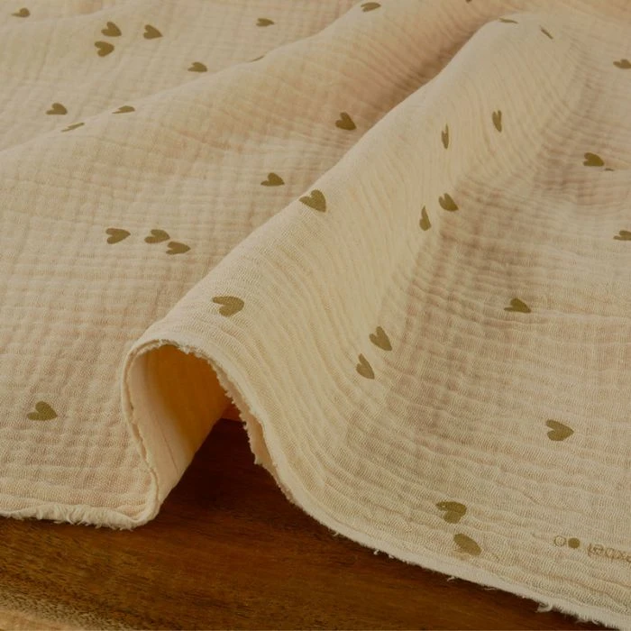 Double gaze à motifs cœurs beiges - rose nude | Tissu doux et léger pour vos créations