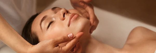 SOIN ANTI-ÂGE GLOBAL [ Nectar de Bourgeon de Syringa ] - Instituts de beauté – Yves Rocher - {1}