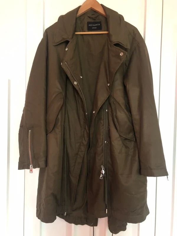 AllSaints Mantel grün mit Fellkragen und Innenjacke