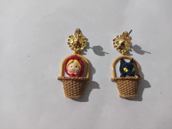 Boucles d'oreilles loup et chaperon rouge