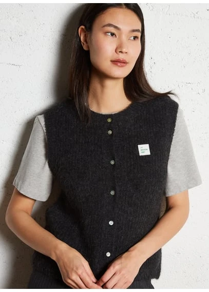 Gilet boutonné sans manches en maille duveteuse | Gris