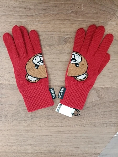 Bellissimi guanti Moschino