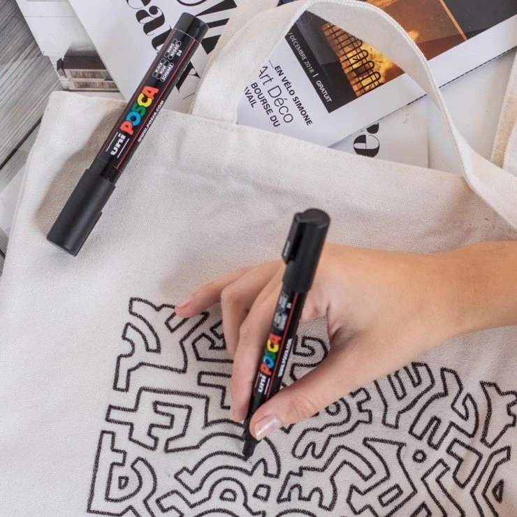 Set de 16 Marqueurs - Pointe Moyenne