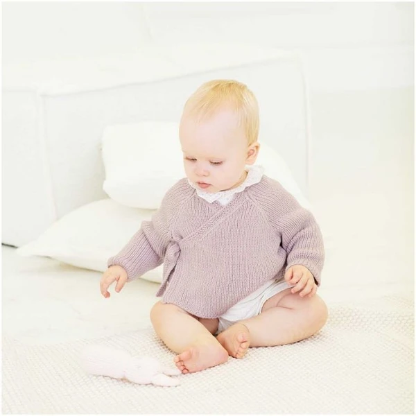 Kit tricot cache-cœur bébé layette cachemire | Rico Design