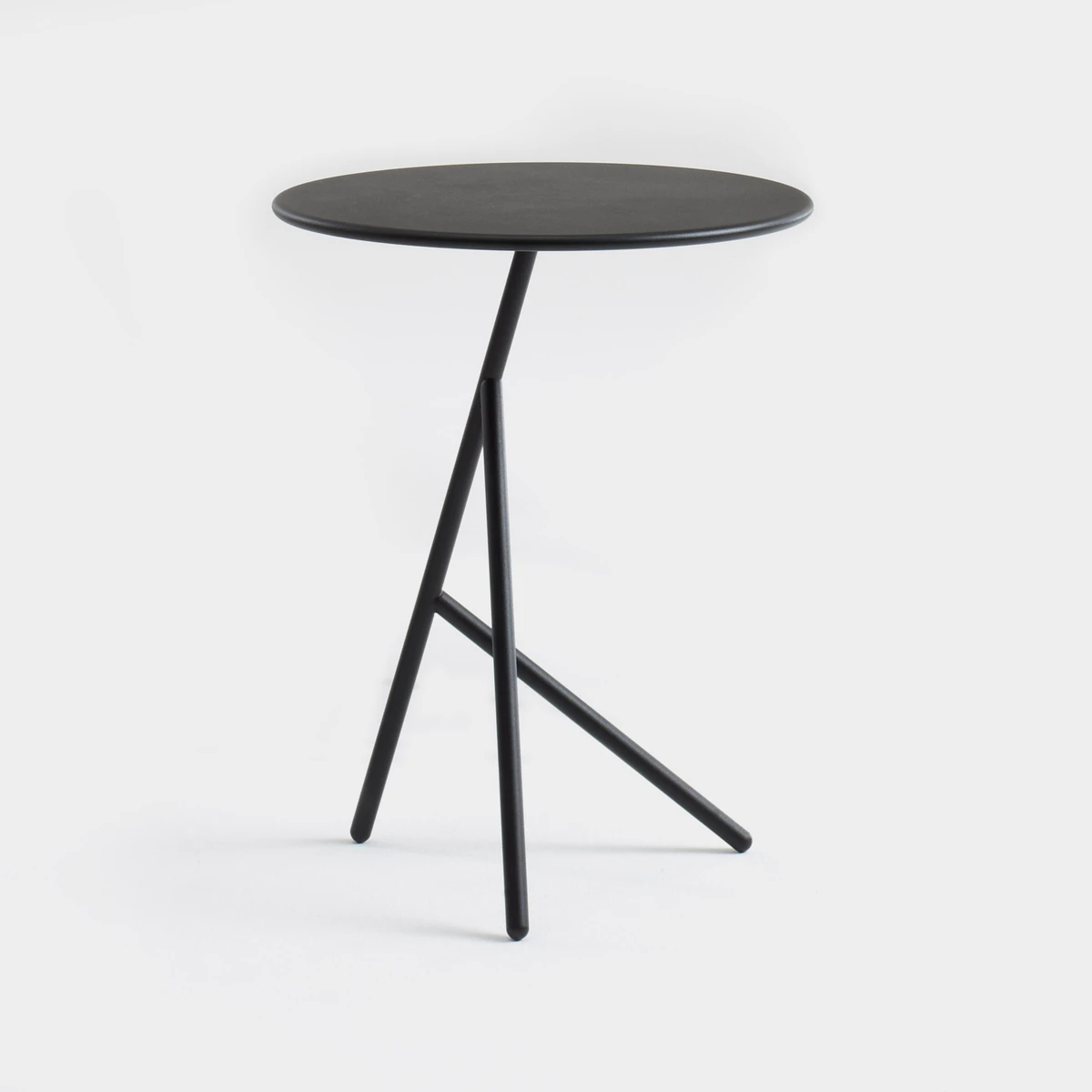 +Halle | PENNY Table