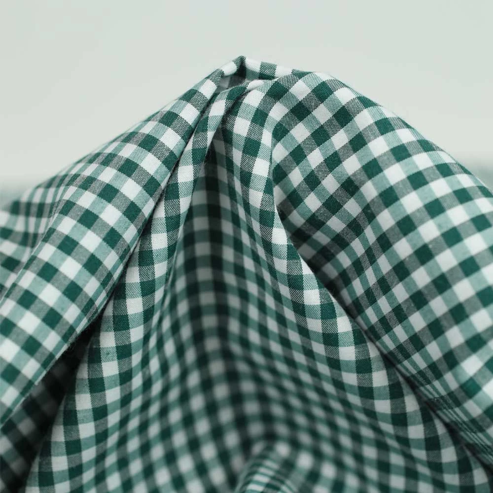 Tissu popeline de coton petit vichy vert et blanc | Pour vos coutures de vêtements de poids léger