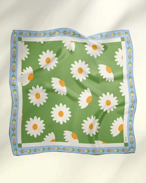 Dancing Daisies Scarf