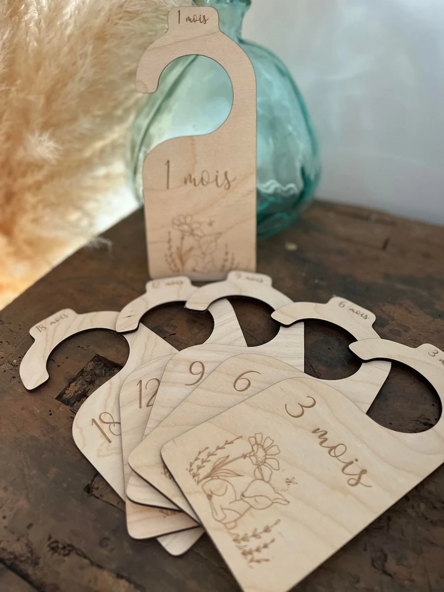 Children's wardrobe separator / baby hangers / wood