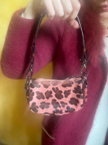 Borsetta rosa e marrone