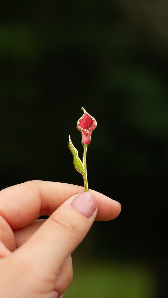 Calla Lily Enamel Pin, Calla Lily Gift, Flower Lover Pin, Calla Lily Badge, Calla Lily Brooch Pin, Accessoire botanique, Backpack Pin