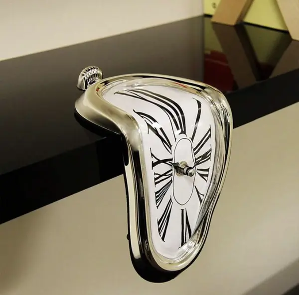 Winnfy Horloge de Fusion Courbe Surréaliste Salvador Dali Style à Domicile Étagère de Bureau Table Drôle Cadeau Créatif en Forme de L Doré
