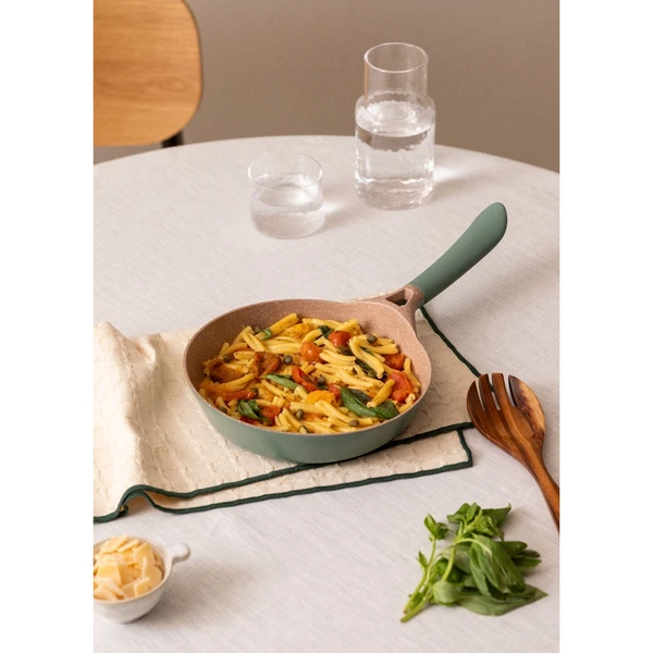Pan Studio - Poêle En Fonte D'Aluminium & Manche En Bakélite - 24Cm - Sauge & Cuivre