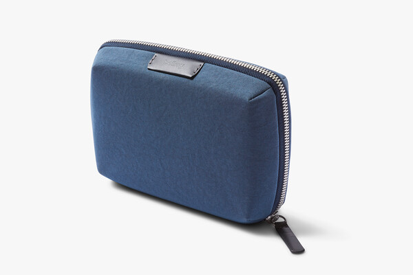 Tech Kit Compact | Petite trousse zippée pour accessoires hi-tech | Bellroy